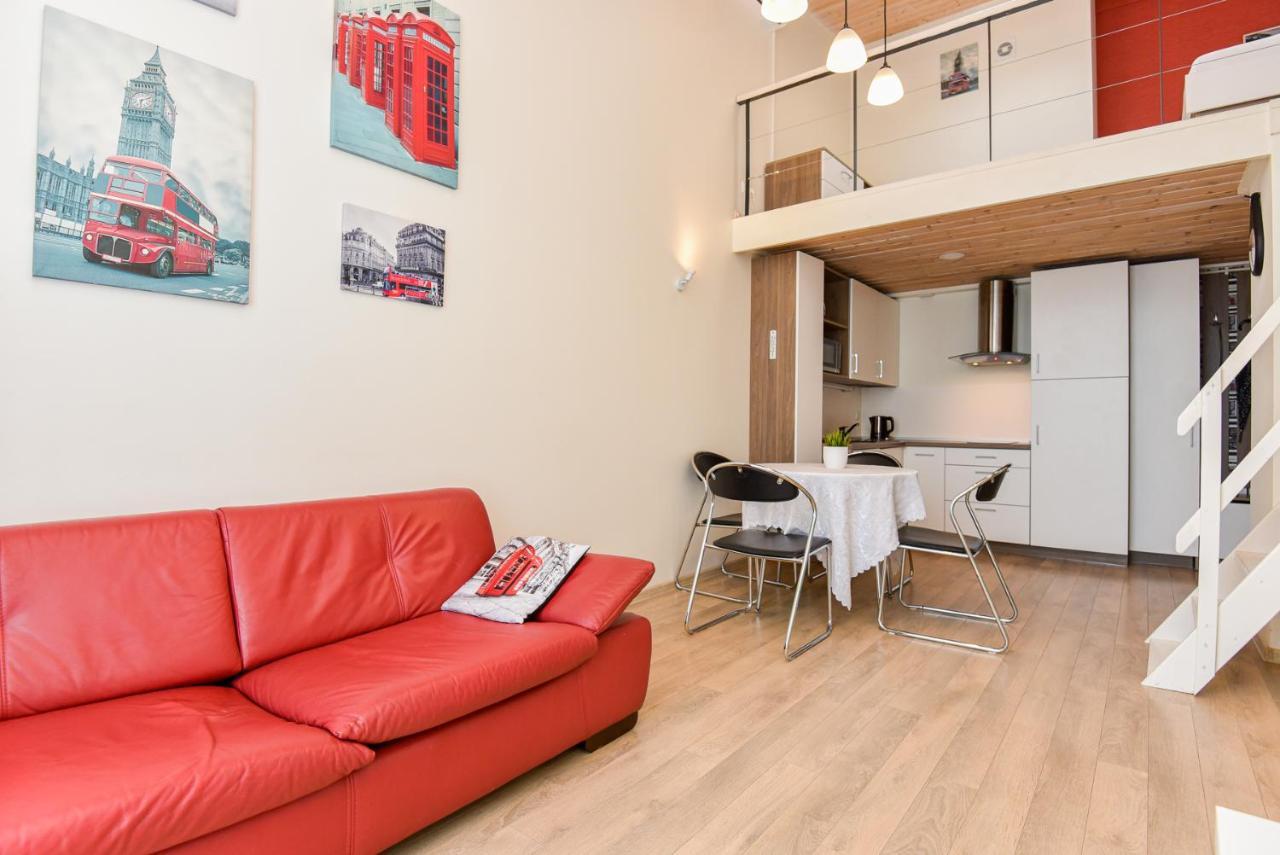 Grey Red Apartments بالانغا المظهر الخارجي الصورة