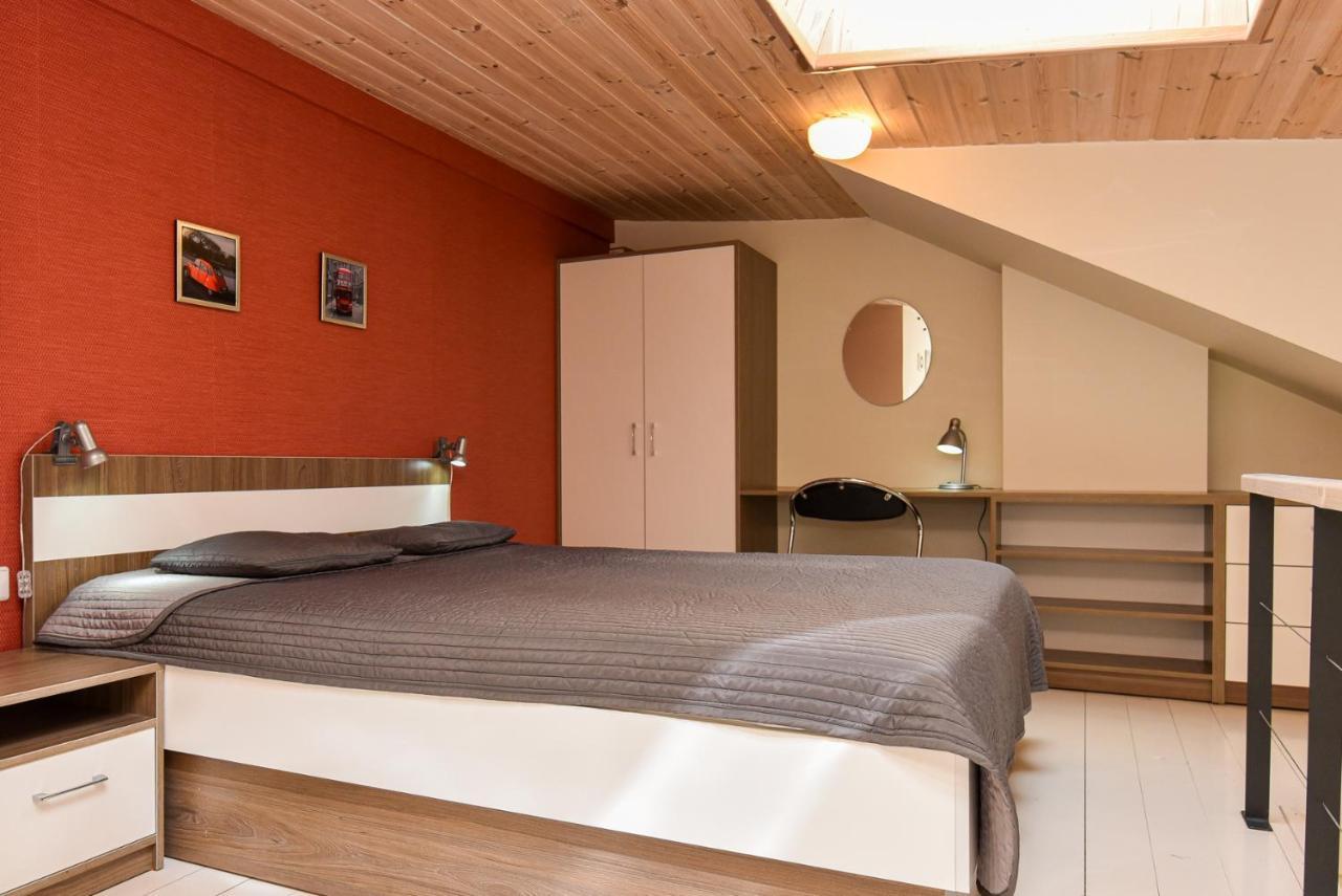 Grey Red Apartments بالانغا المظهر الخارجي الصورة