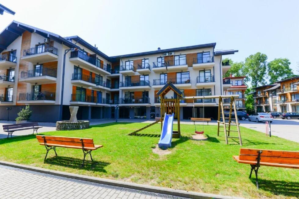 Grey Red Apartments بالانغا المظهر الخارجي الصورة