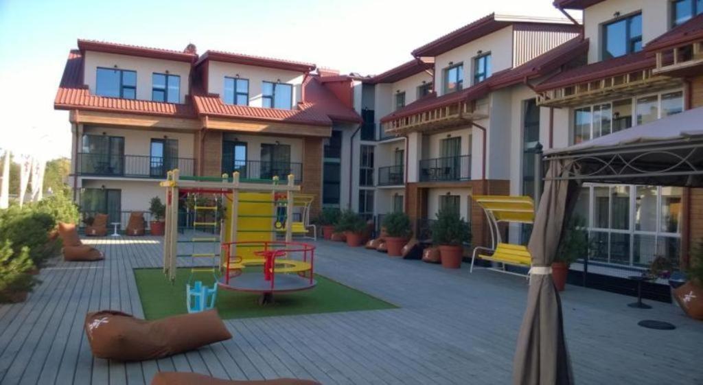 Grey Red Apartments بالانغا المظهر الخارجي الصورة
